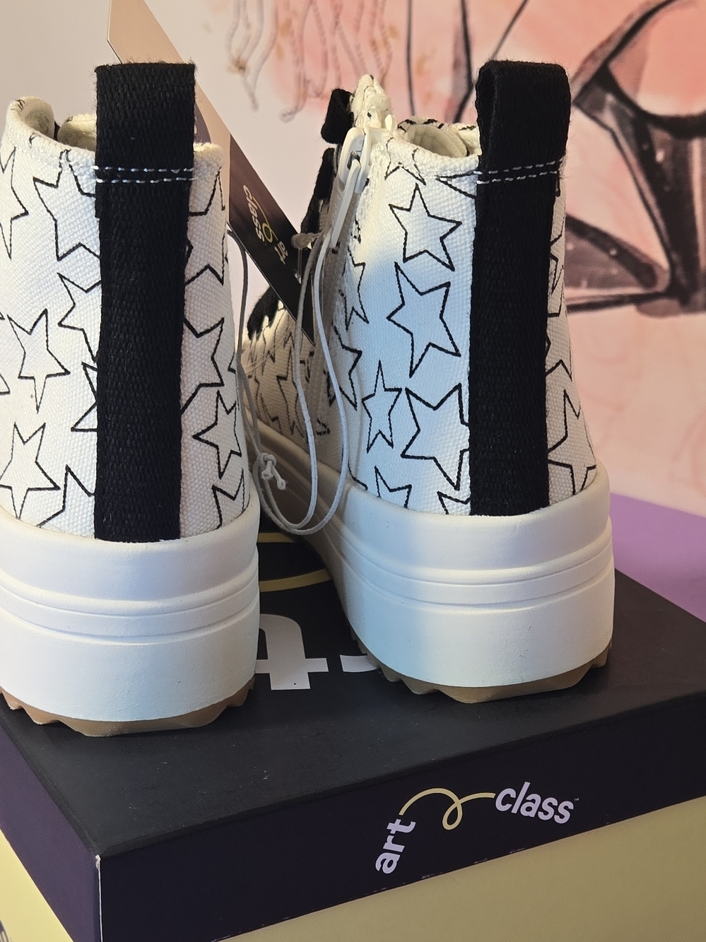 Art Class Kids' White Star High-Top Sneakers with Black Laces - Size 13 - Picture 8 of 10